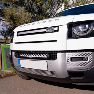 Land Rover Defender (2020+) – Sada pro světlomety do mřížky chladiče