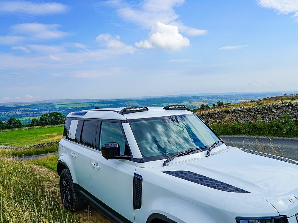 Land Rover Defender (2020+) - Střešní držáky světlometů