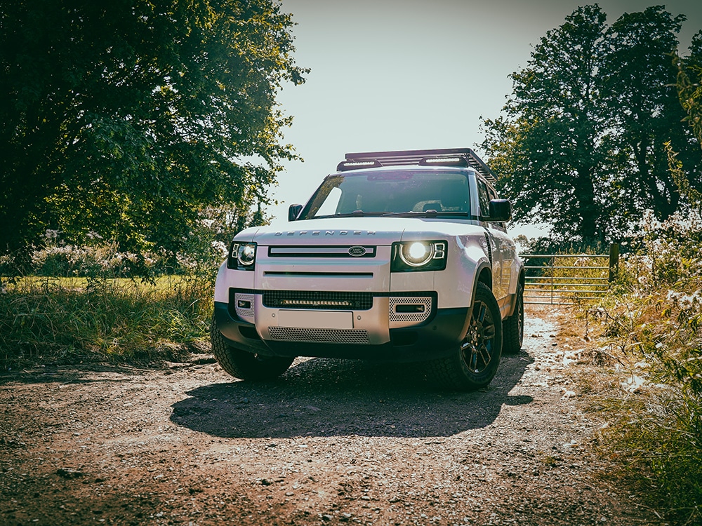 Land Rover Defender (2020+) - Střešní držáky světlometů