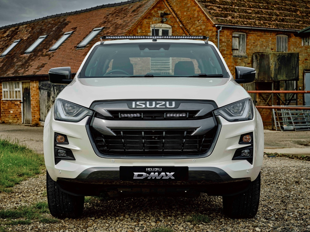 Isuzu D-Max (2021+) - Sada do nárazníku