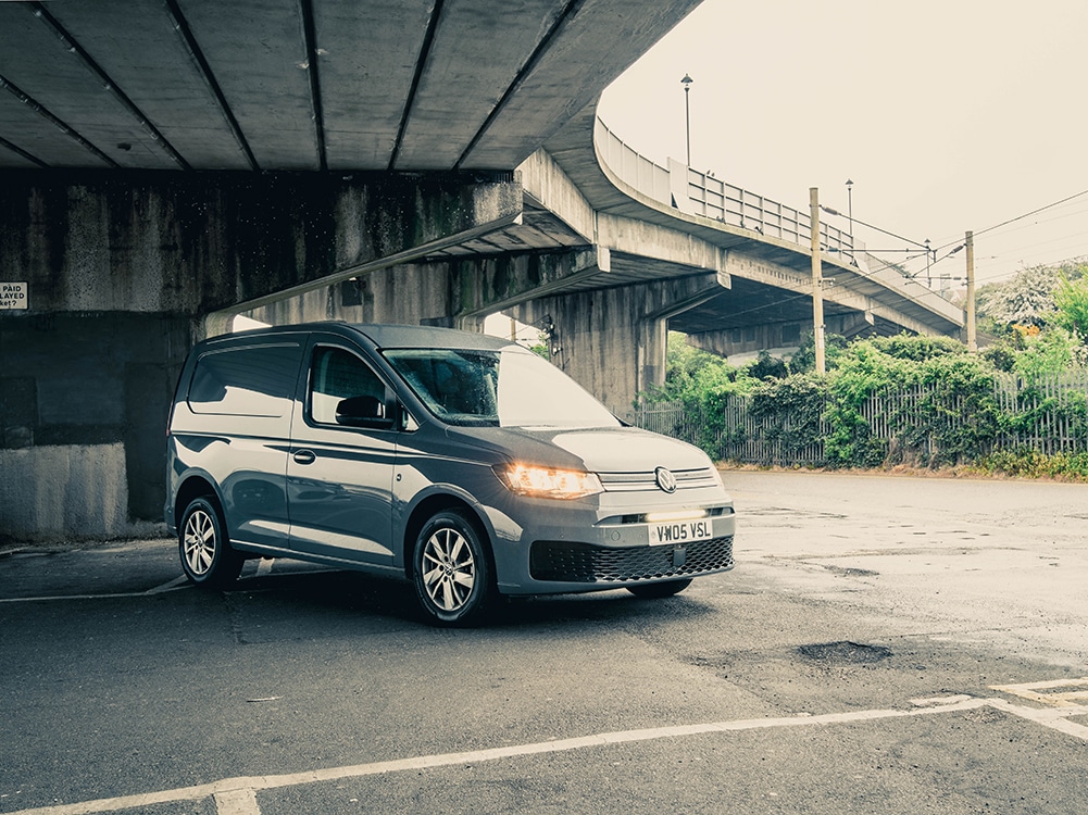 VW Caddy (2021+) - Sada do nárazníku