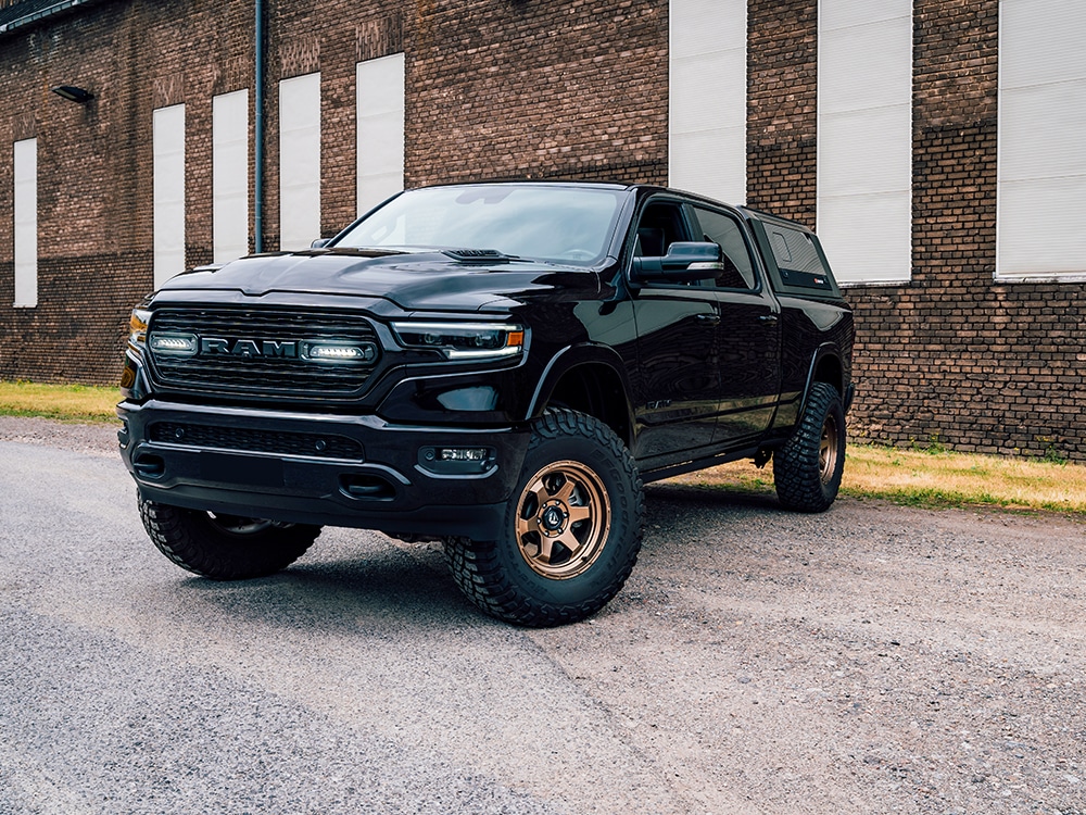 Lazer Lamps Linear-6 pro RAM 1500 Limited 2019+