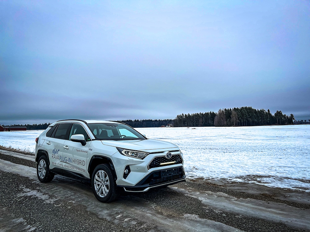 Lazer Lamps Linear-18 pro Toyota RAV4 Plug-In Hybrid 2020+