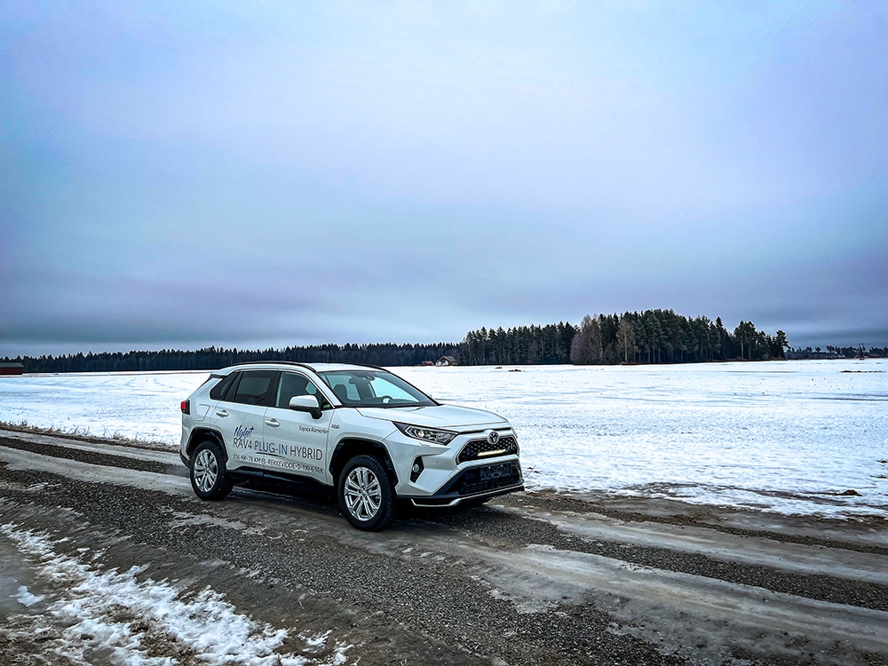 Lazer Lamps Linear-18 pro Toyota RAV4 Plug-In Hybrid 2020+