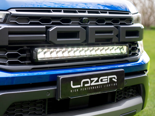 Ford Ranger Raptor (2023+) - přídavný světlomet Triple-R 16 do mřížky chladiče