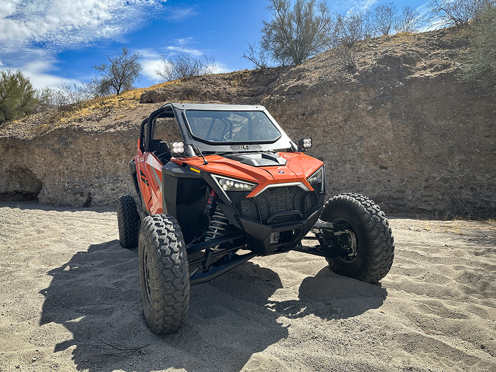 Polaris RZR (2022+) - sada pro montáž světla RP na A sloupek