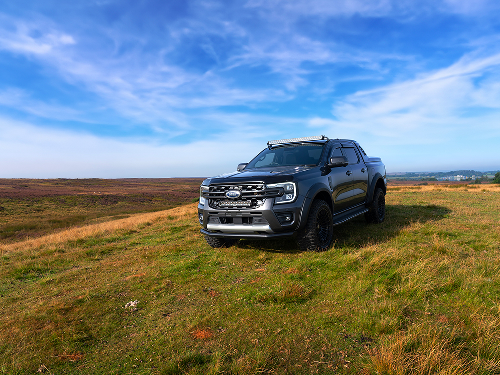 Přídavné světlo do mřížky chladiče Ford Ranger Wildtrak (2023+)