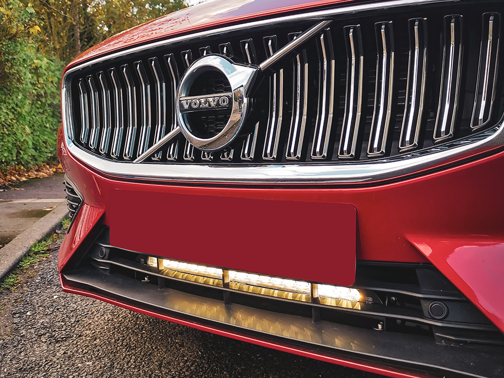 VOLVO V60/S60 (2018+) - světla Linear-18 do nárazníku